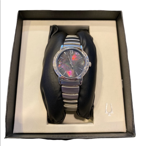 Bulova 17 Diamonds Black Mother of Pearl Watch - Picture 2 of 3